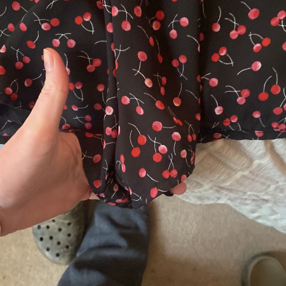 Cherry romper - Picture 4 of 4